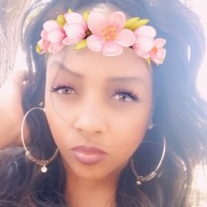 Meet your Posher, Mica